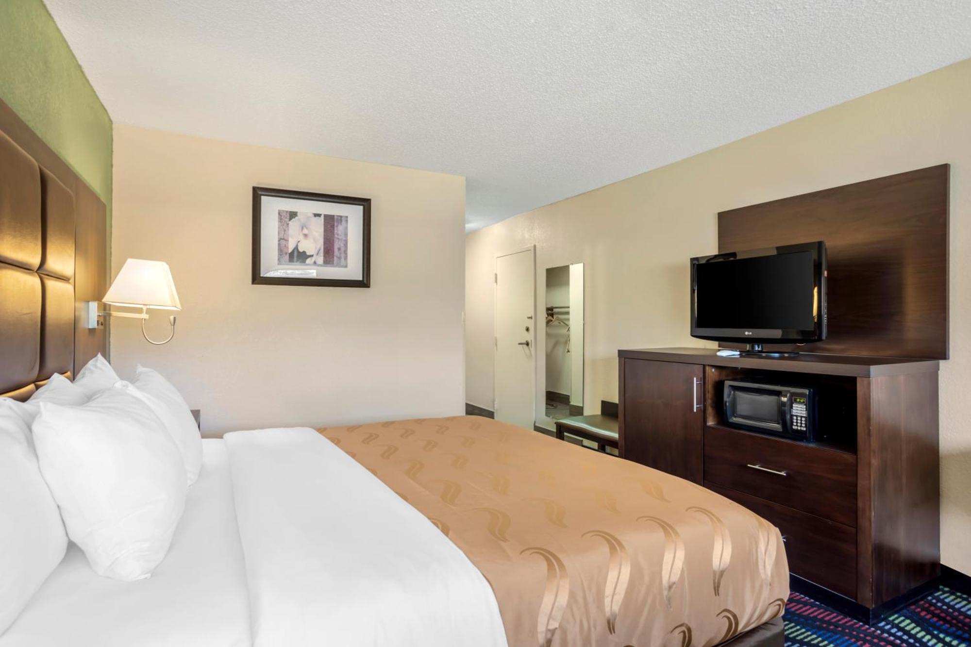 Quality Inn Cookeville Exterior photo